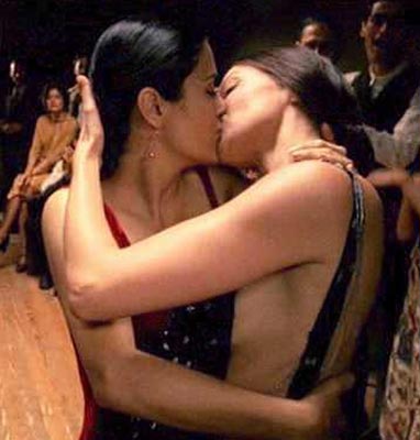 penelope cruz salma hayek kiss